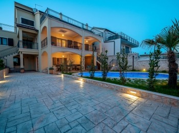 https://villa-nomad.com/ - Apartment - Villa Nomad - Price 117
