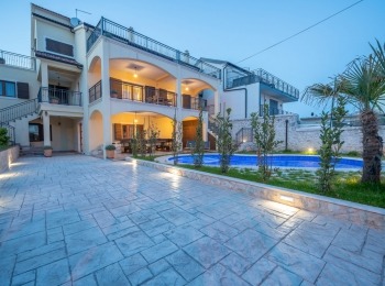 https://villa-nomad.com/ - Apartment - Villa Nomad - Price 123